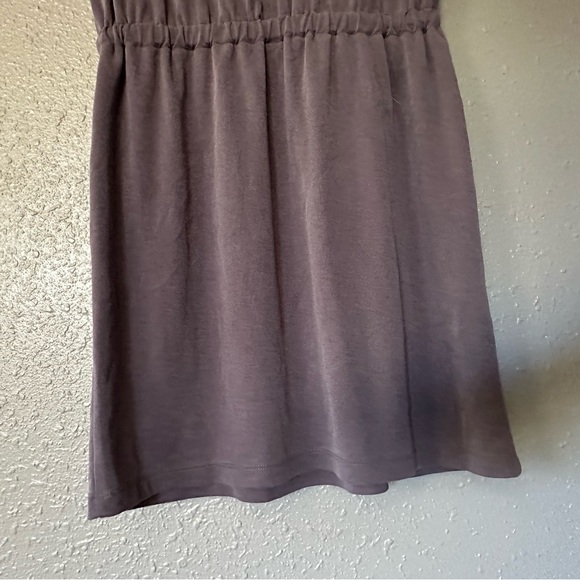 Woman’s Petite Purple Short-Sleeved Tie Waist Knee-Length Loft Dress” Casual - Picture 4 of 12